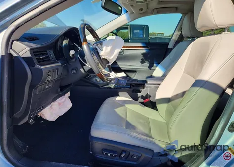 2013 Lexus Es 350 z USA, uszkodzony, nr VIN JTHBK1GG8D2028343